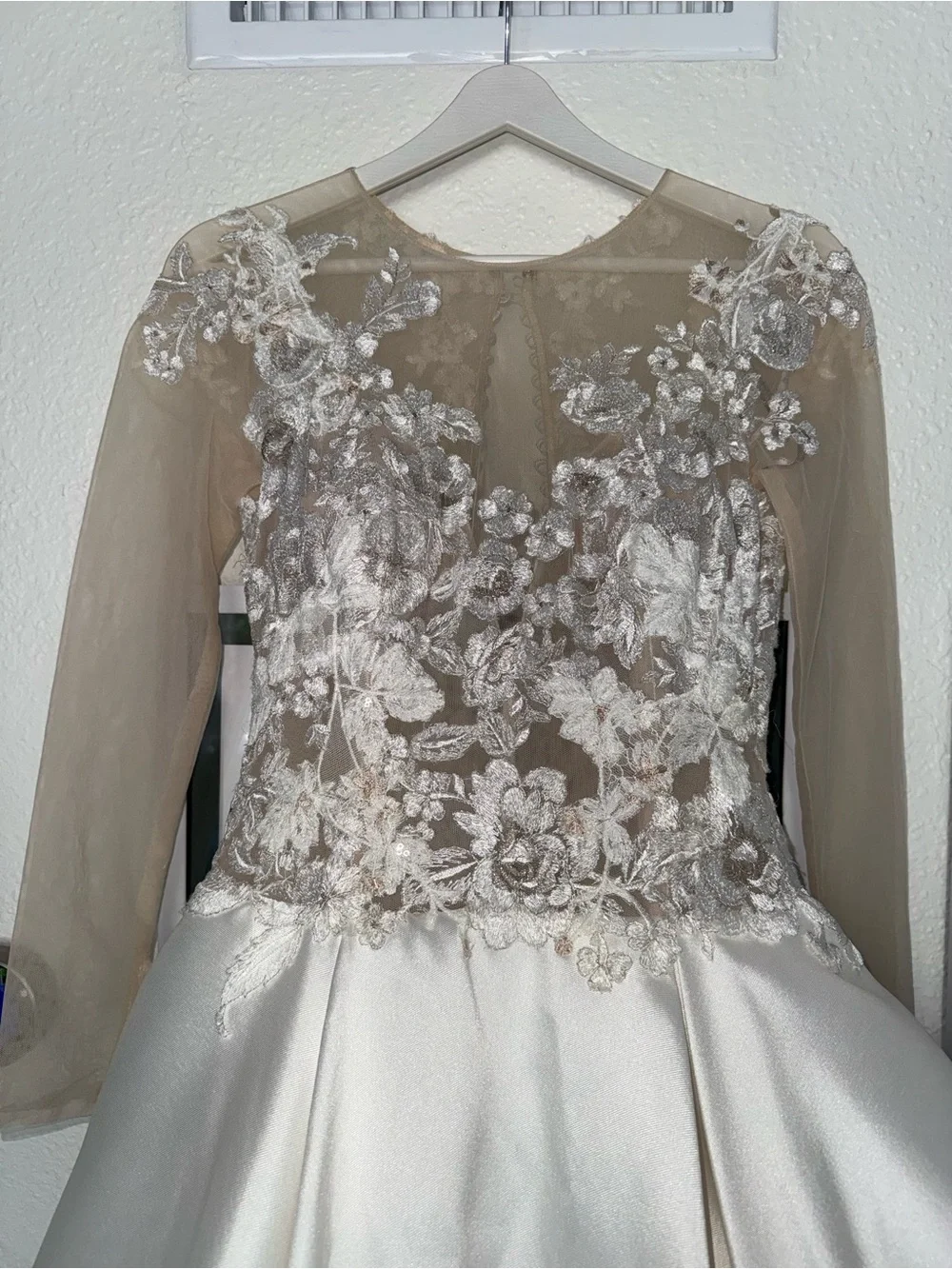 Monique Lhuillier monique lhuillier